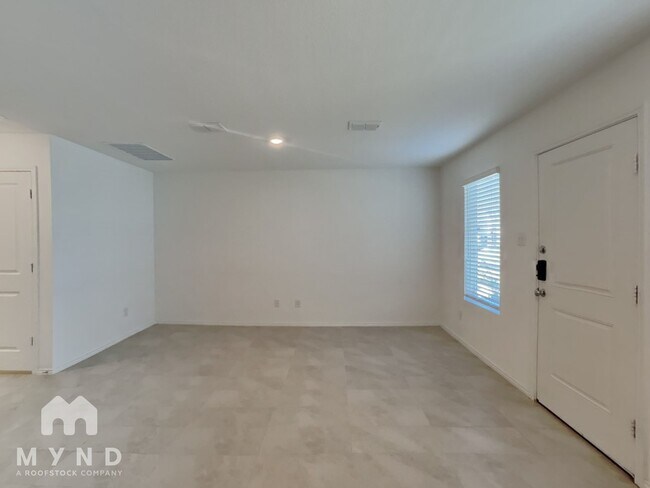 Building Photo - 8739 Cottage Crk Dr