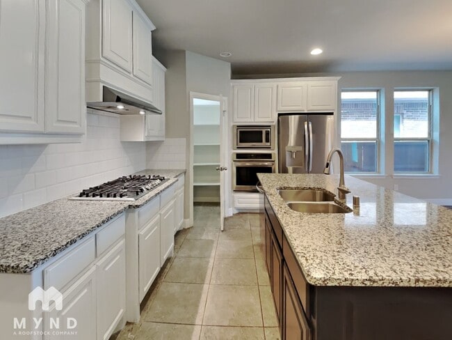 Foto del edificio - 1424 Bird Cherry Ln