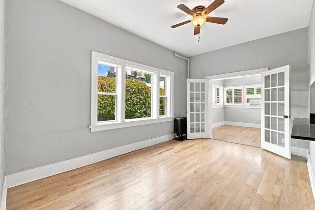 Foto del edificio - Charming 2-bedroom, 1-bath condo located in the heart of Denver