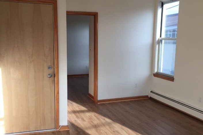 Primary Photo - 1300 Bloomfield St