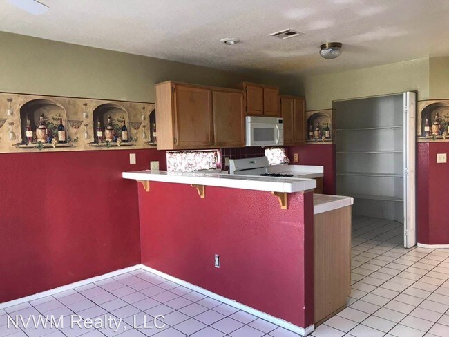 Building Photo - 3 br, 2.5 bath House - 8212 Lake Isle Ct