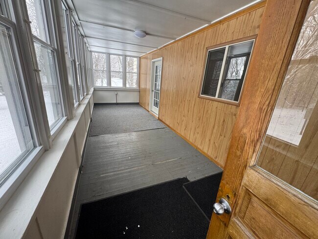 Foto del edificio - 8939 Pecor St