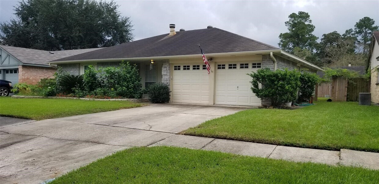 Foto principal - 6702 Lynngate Dr