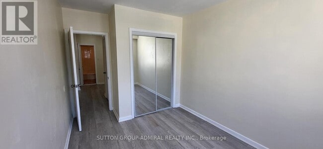 Building Photo - 2839 Bathurst St