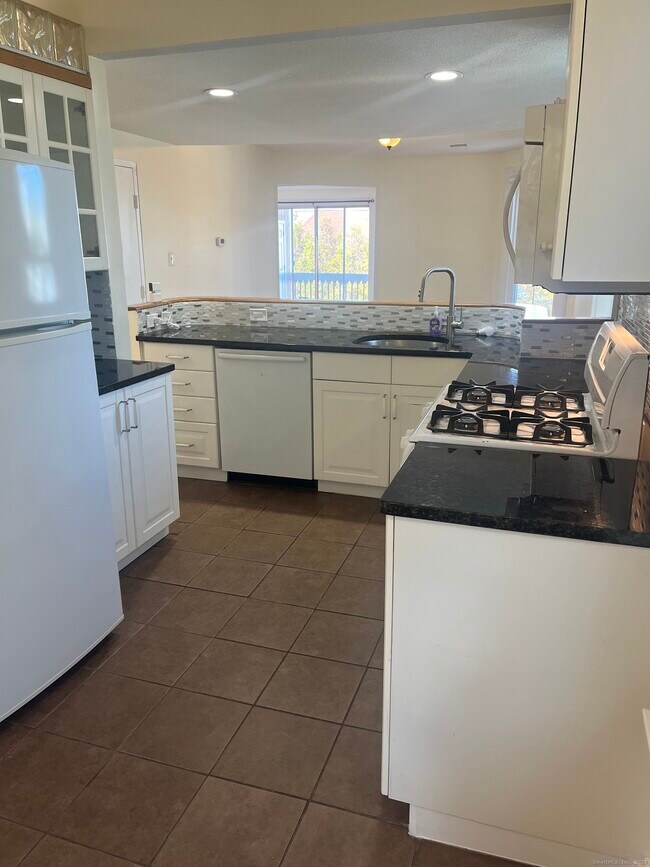 Foto del edificio - 896 Quinnipiac Ave