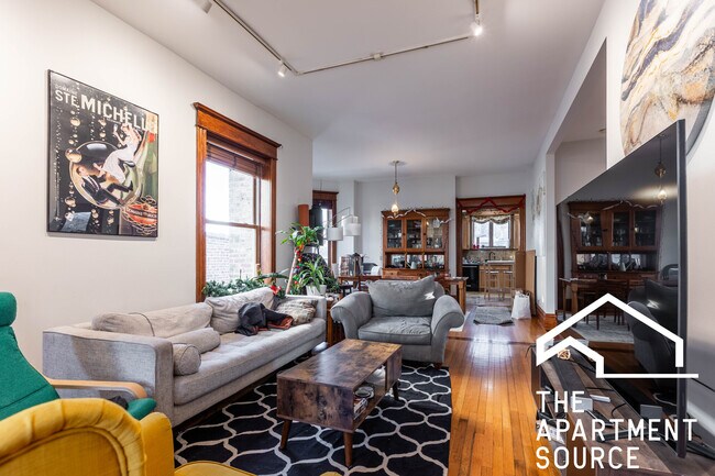 Building Photo - 435 W Saint James Pl