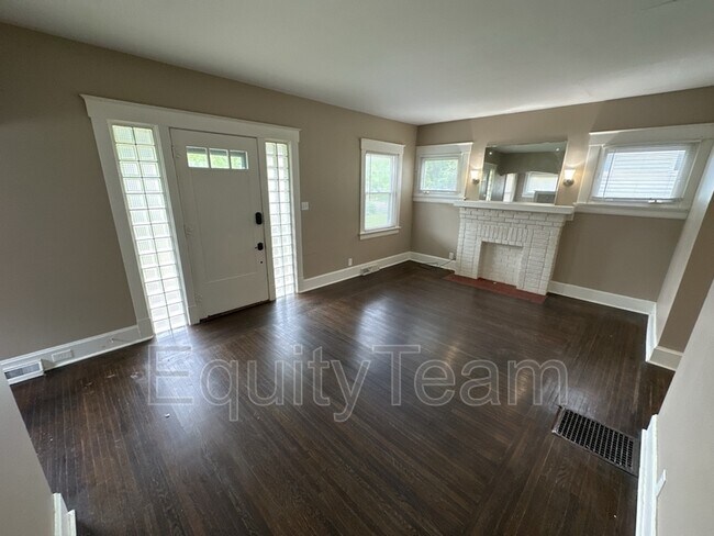 Building Photo - 4939 Western Hills Ave