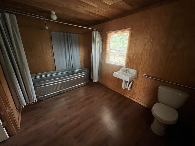 Building Photo - 2684 Joy Ln