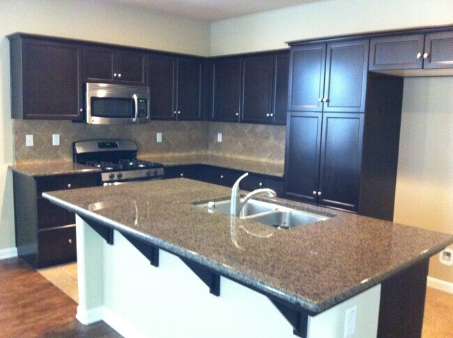 Building Photo - Great Harlan Ranch Home! Don't miss out!