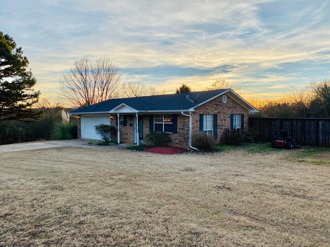 Building Photo - 85 Bennett Cir