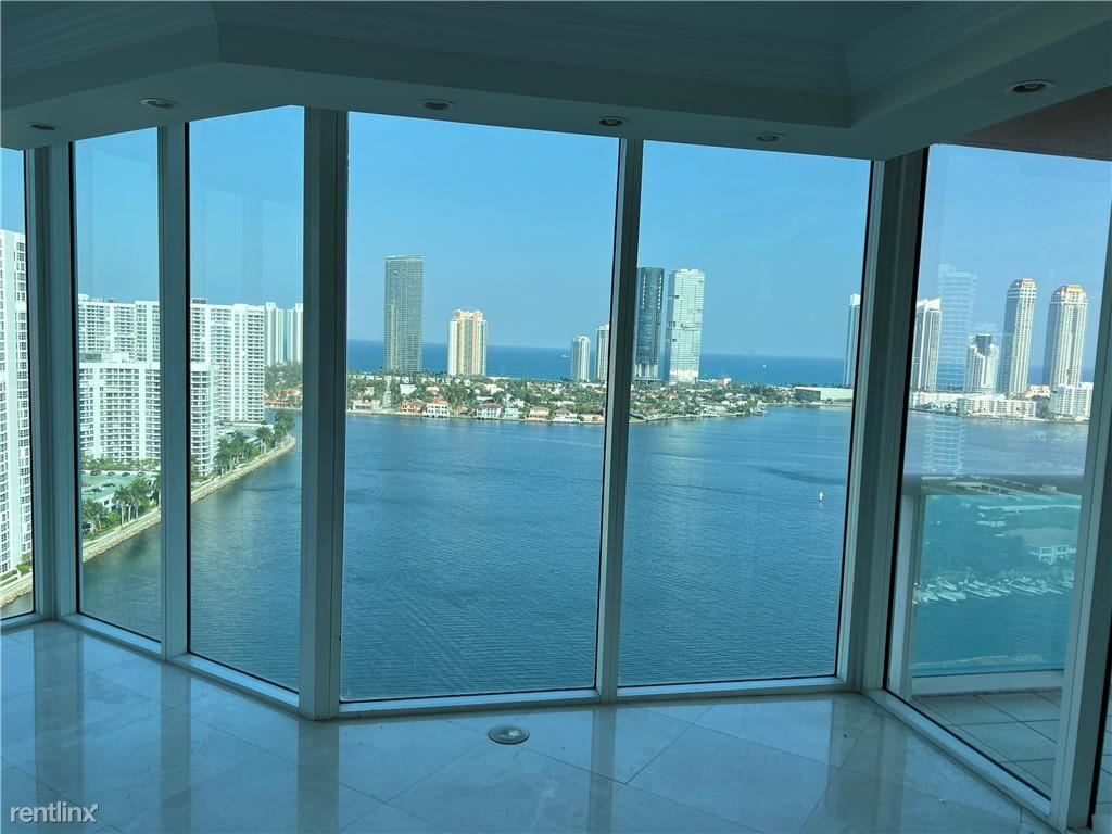 Primary Photo - 3 br, 3.5 bath Condo - 3370 NE 190th St Ap...