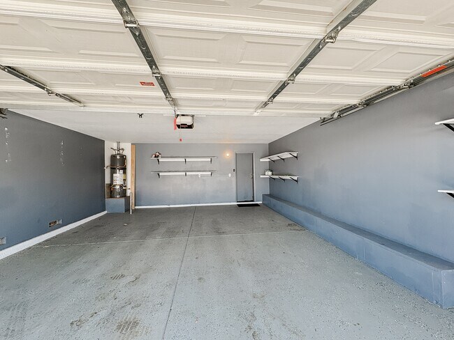 Building Photo - 71531 Sunnyvale Dr