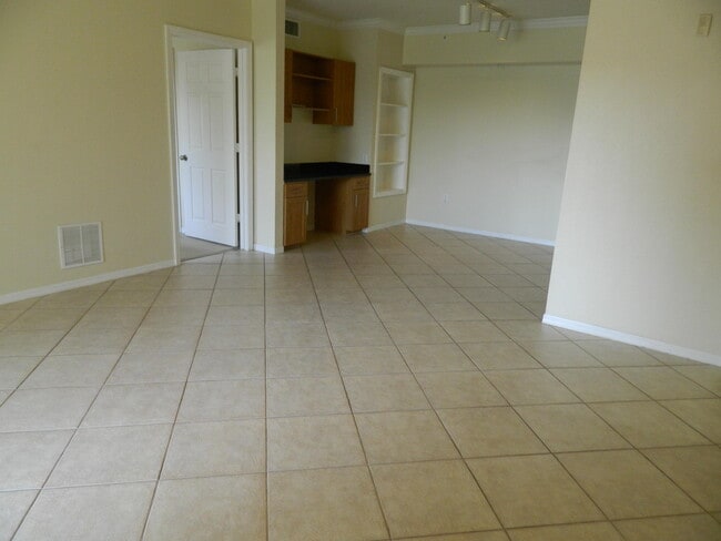 Building Photo - 6418 Emerald Dunes Dr