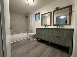 Building Photo - 76 S Haardt Dr