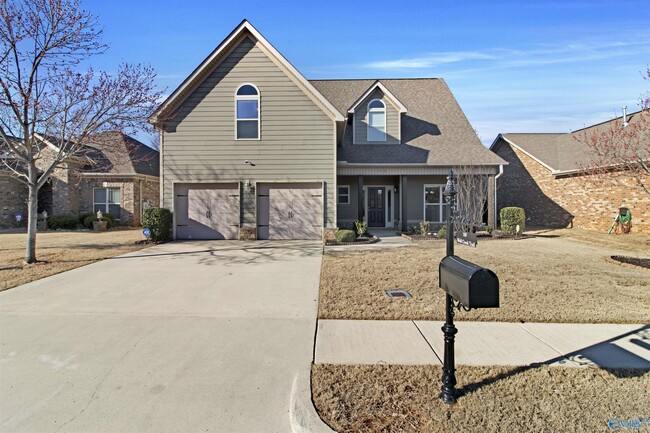 Building Photo - 110 Wolf Creek Trl SW