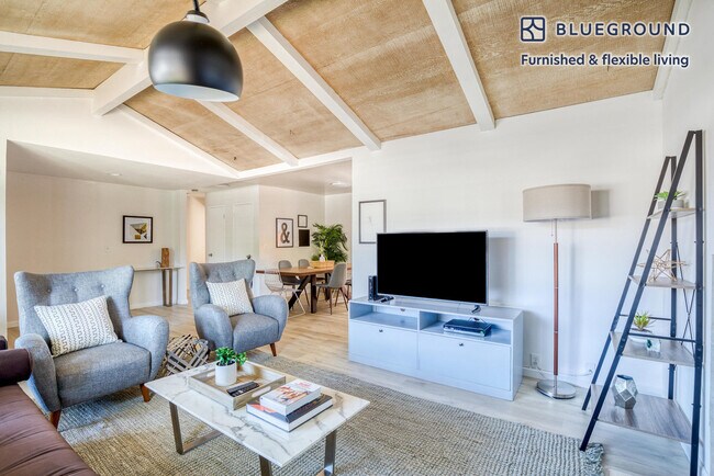 Foto del edificio - 665 E Olive Ave