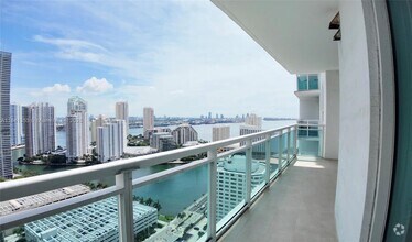 Building Photo - 950 Brickell Bay Dr
