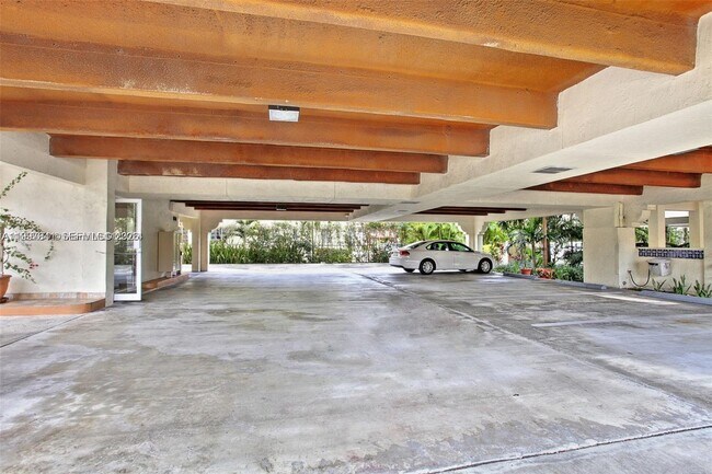 Foto del edificio - 49 Majorca Ave