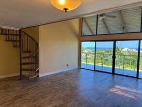 Building Photo - 78-7070-7070 Ali‘i Dr