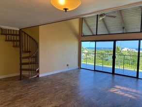 Building Photo - 78-7070-7070 Ali‘i Dr