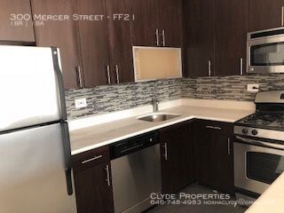 Foto del edificio - 300 Mercer St