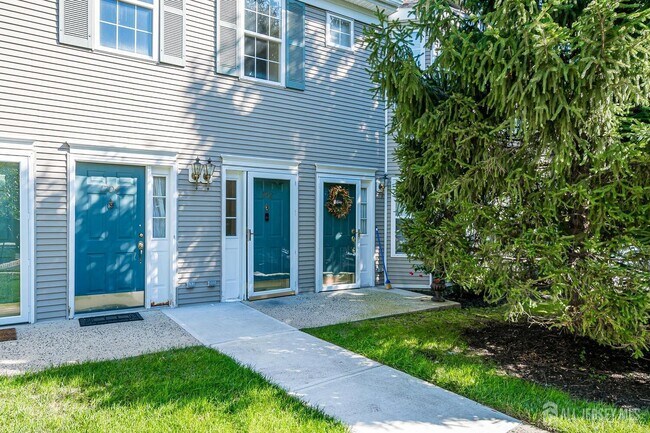 Foto del edificio - 1702 Cypress Ln