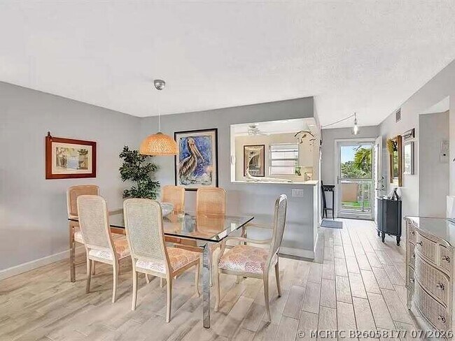 Foto del edificio - 2615 NE 3rd Ct