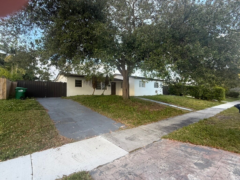 Foto principal - 10371 SW 201st Terrace