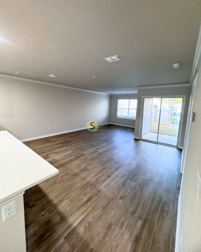 Building Photo - Brand New Three Bedroom is Ready!