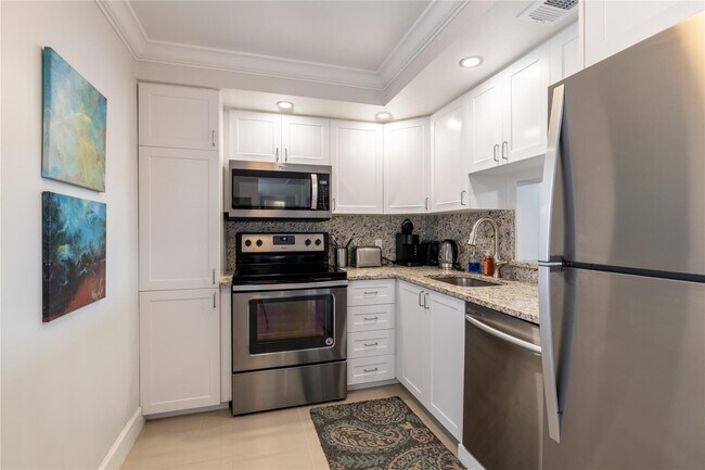 Foto del edificio - 2950 N Palm Aire Dr