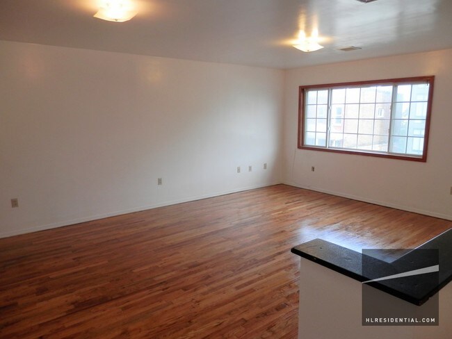 Building Photo - 522 Classon Ave