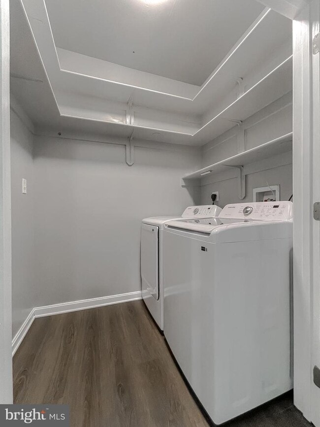 Main level laundry room - 3815 Catesby Oak Ct