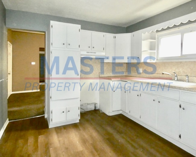 Building Photo - 2563 Foraker Ave