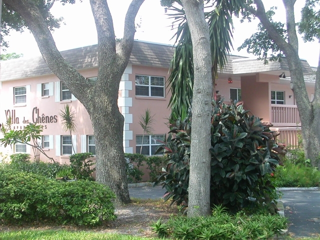 Villa Des Chenes Apartaments - Breezy Palms