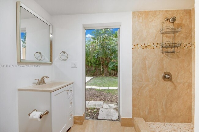 Foto del edificio - 1410 Bird Rd