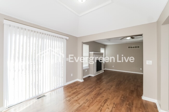 Building Photo - 7229 Marsh Ave