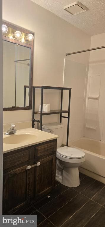 Foto del edificio - 134 Kenwood Dr