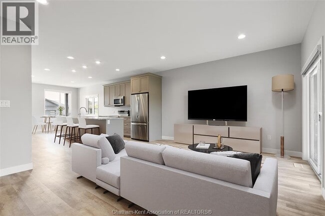 Building Photo - 131 Grassland Grv