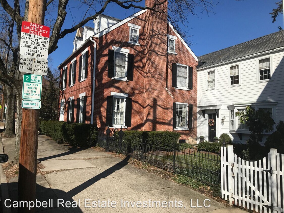 Primary Photo - 1 br, 1.5 bath House - 424 North New St.