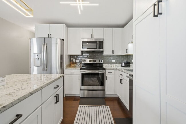 Foto del edificio - 3033 N Sheridan Rd