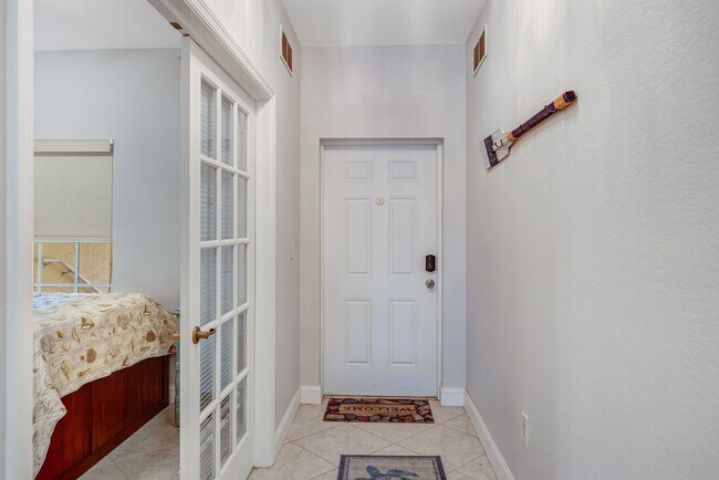 Foto del edificio - ** BOTANICAL PLACE ** 3 BED / 2 BATH - CON...