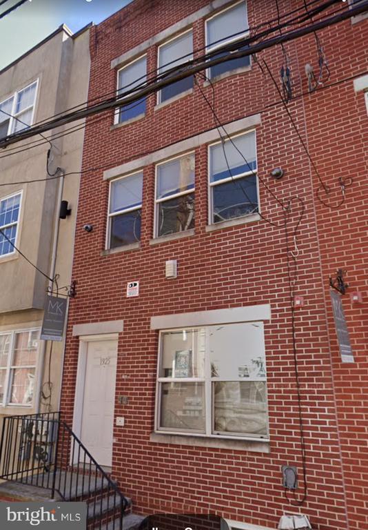 Building Photo - 1925 N Gratz St