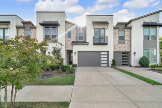 Building Photo - 16531 Lake Austin St