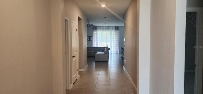 Building Photo - 16966 Oval Rum Dr