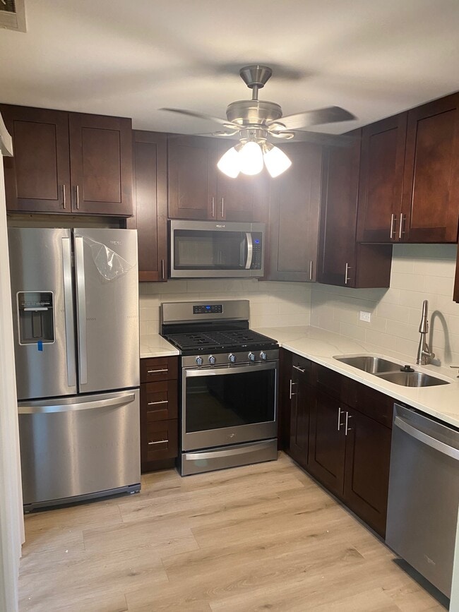 Building Photo - 15 Gant Cir