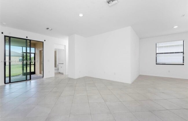 Foto del edificio - 16851 Cayo Key Dr