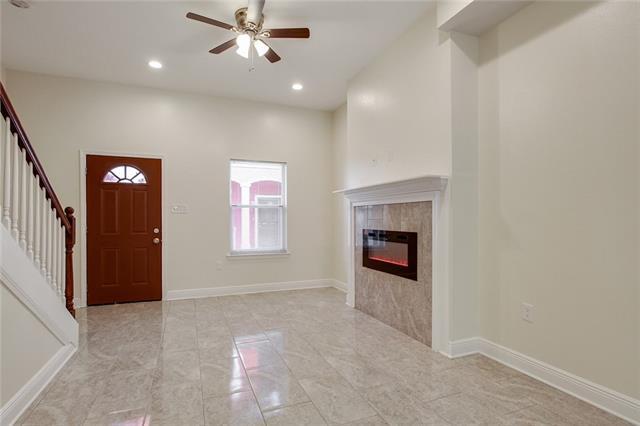 Building Photo - 55 Carriage Ln