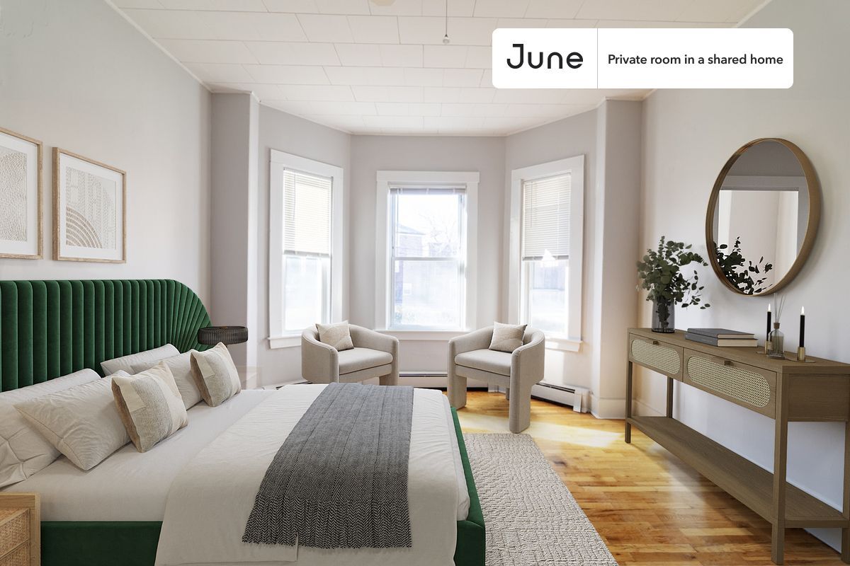 Foto principal - Private bedroom in 3 bed/1 bath Home