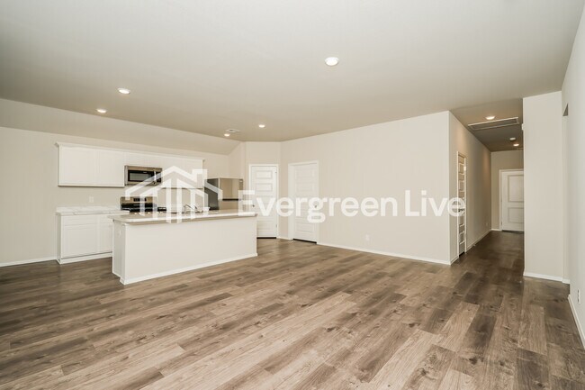 Foto del edificio - 10187 E Biswell Ln