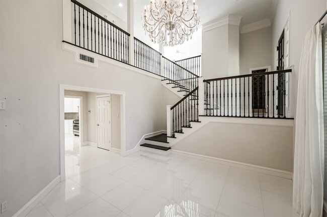 Building Photo - 207 Victoria Way